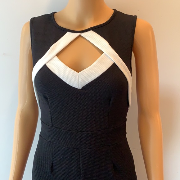 One piece romper - Picture 2 of 6